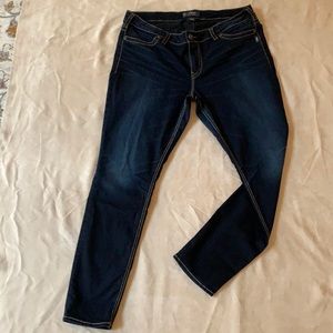 Silver Jeans Co. Suki mid super skinny jeans. Size 20